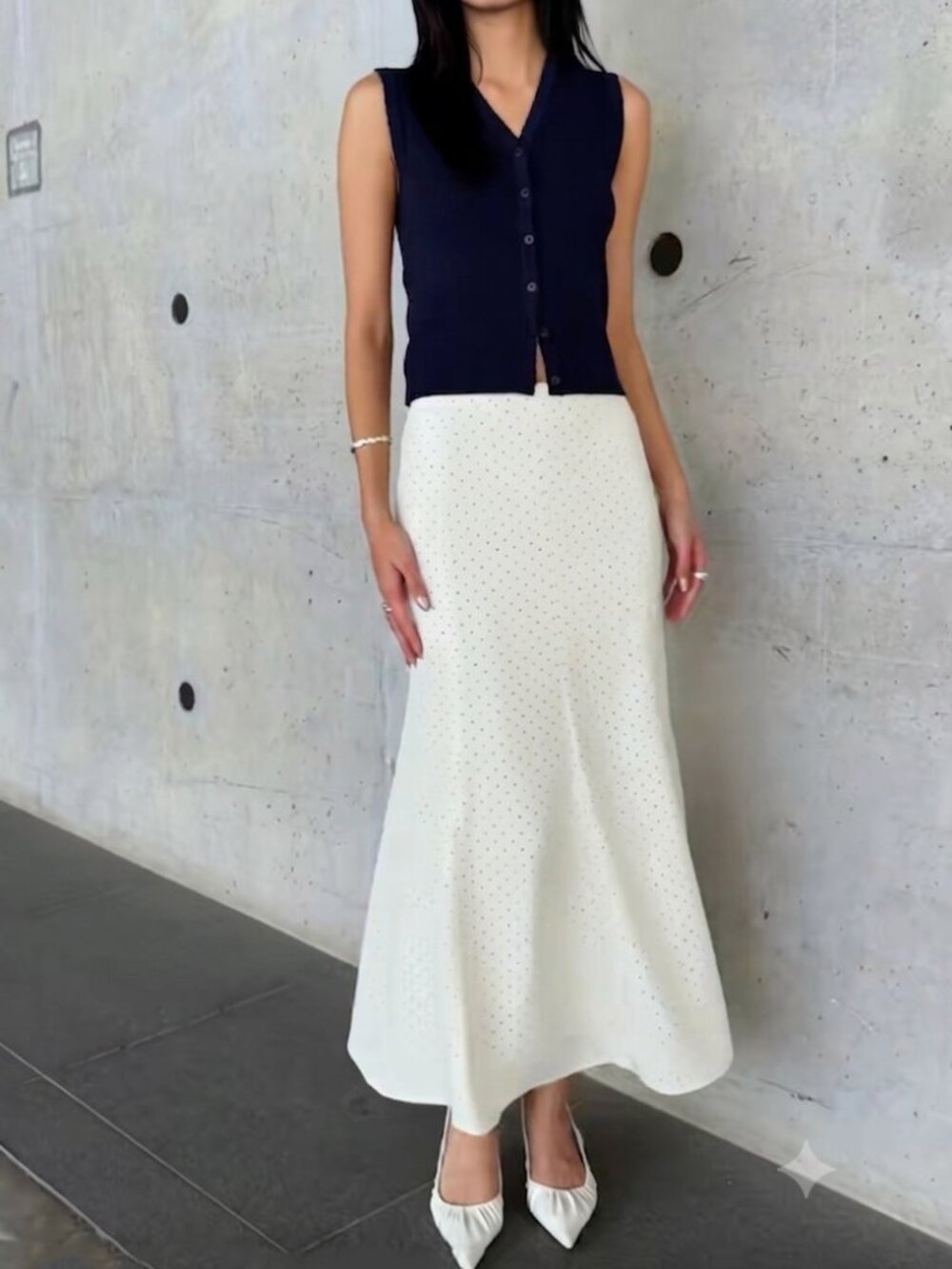 ✨NEW ✨UNIQLO Mermaid Maxi Skirt | Polka Dot